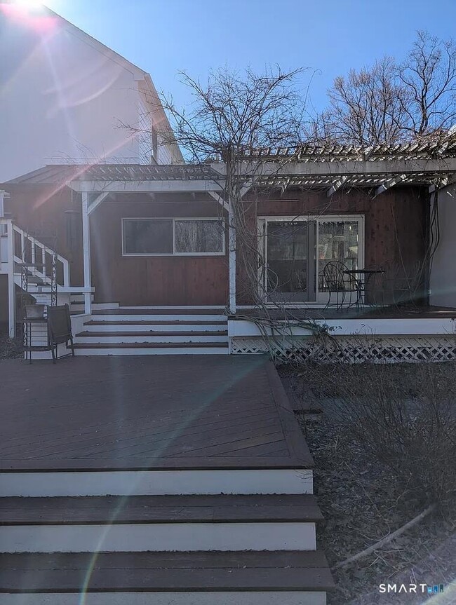 Building Photo - 7 Joanne Ln