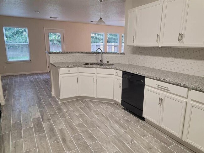Building Photo - 18222 Valebluff Ln
