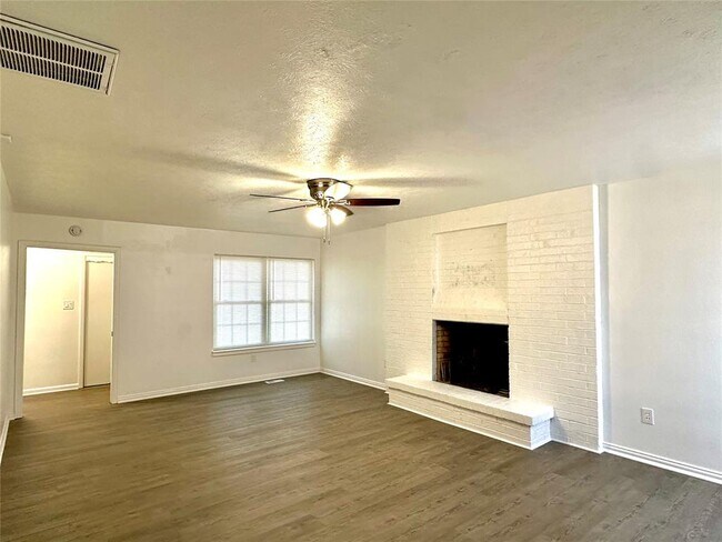 Building Photo - 1603 NW 32nd St