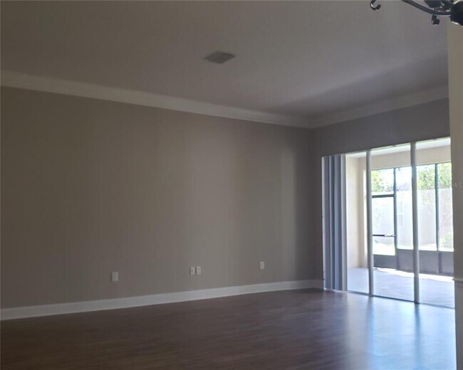 Building Photo - 25638 Ferdinand Ct