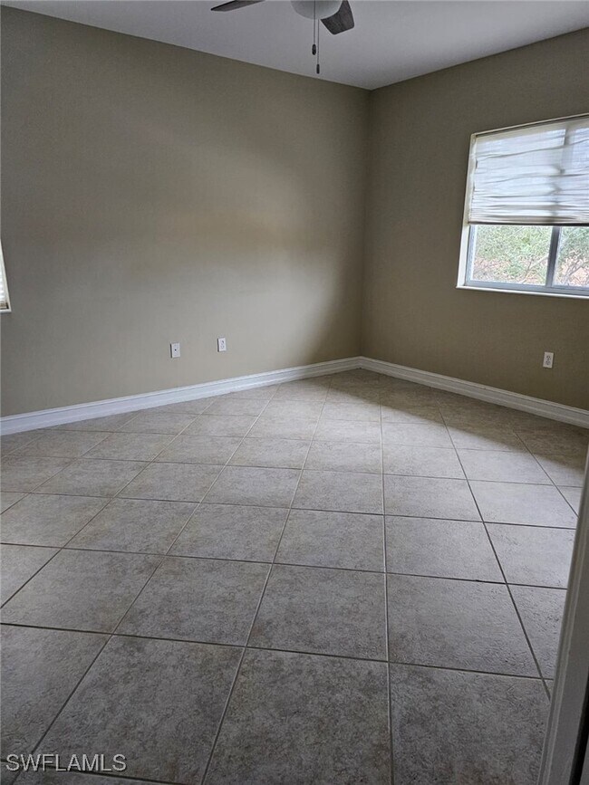 Building Photo - 7835 Regal Heron Cir