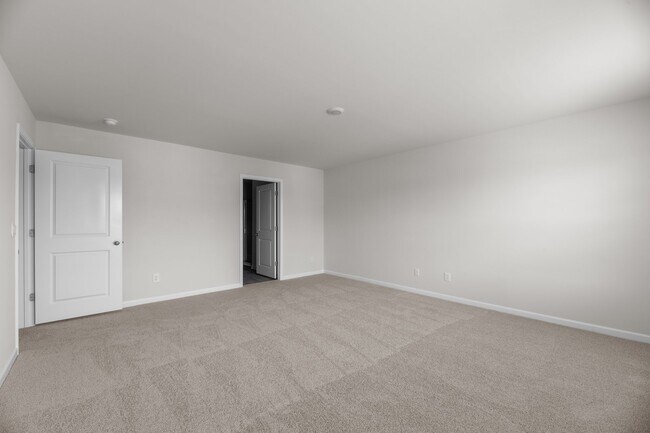 Building Photo - 4008 Madeline Farm Blvd