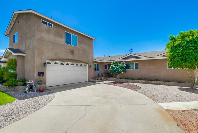 Primary Photo - Wonderful SINGLE FAMILY Home with ADU over...