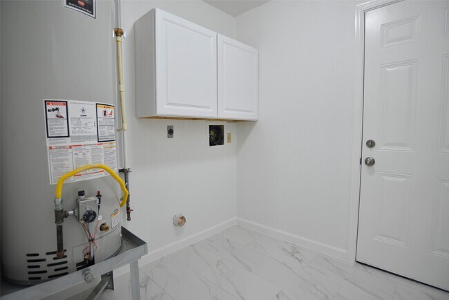 Building Photo - 2797 Wood Hollow Dr
