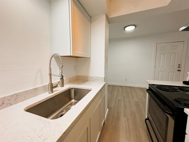 Building Photo - 4501 Witham Ln