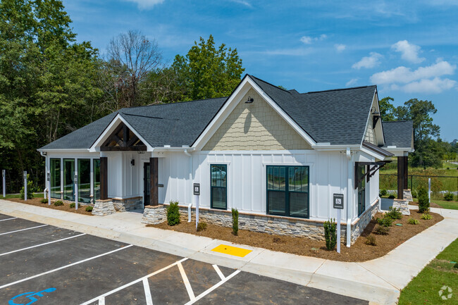 Leasing Office and Fitness Center - Covey Homes Sweetwater