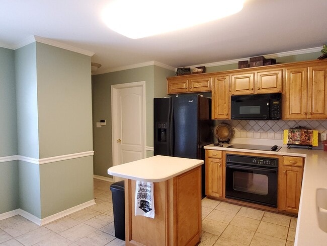 Building Photo - Plantation Trace Garden Homes