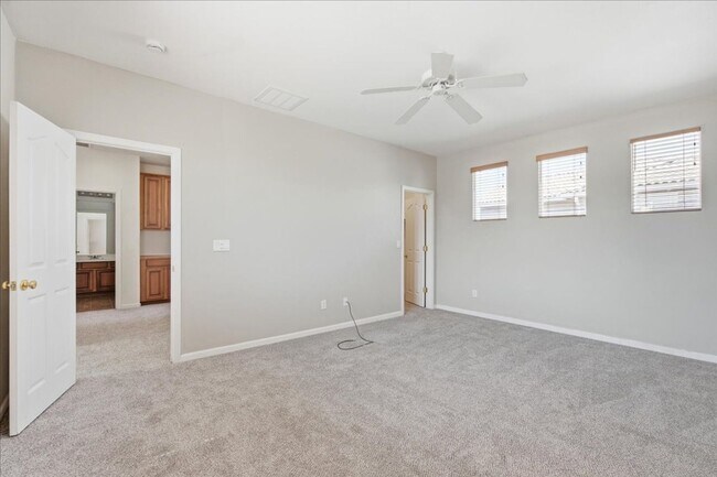 Building Photo - 2803 Crested St