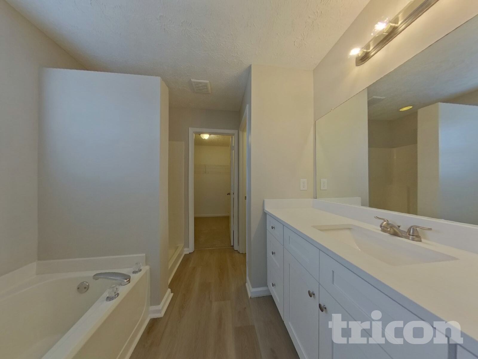 Building Photo - 6754 Clearstream Way