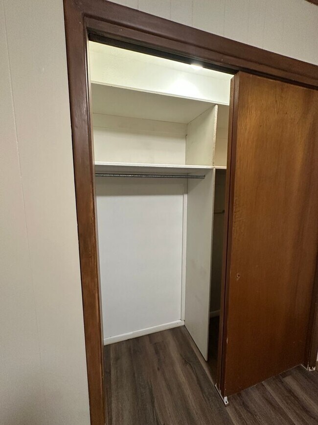 Building Photo - Beautiful Home on Mesa Circle!