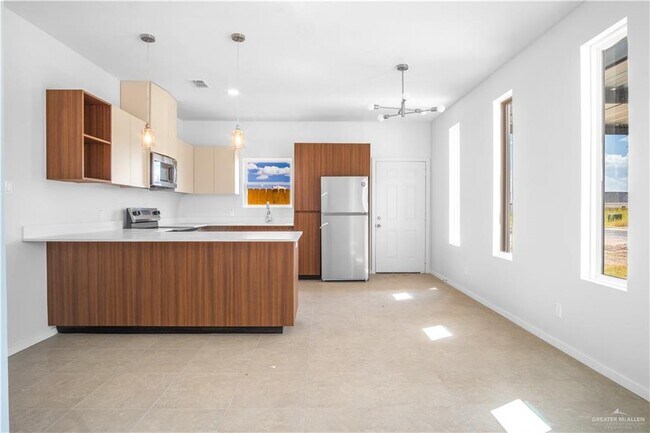 Building Photo - 12 N Alexandrite Ave