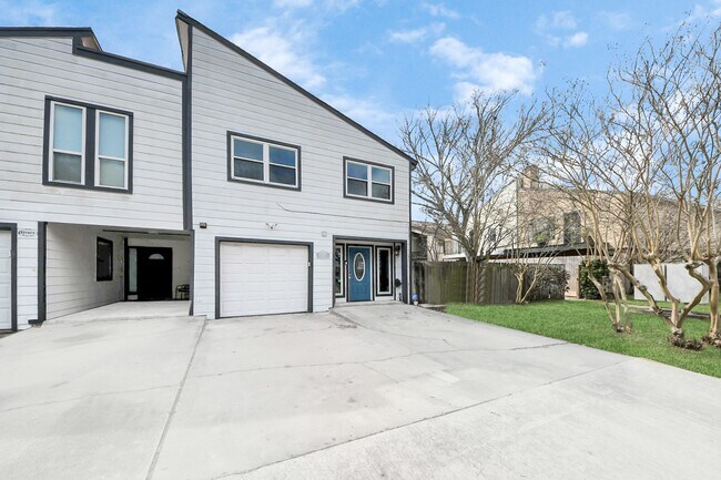Primary Photo - 18122 Kings Row