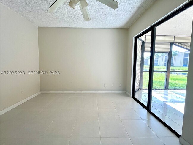 Building Photo - 3252 Foxcroft Rd