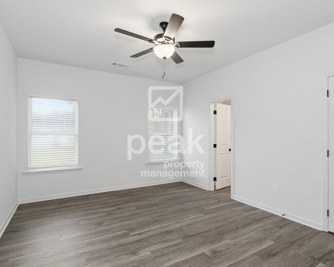 Building Photo - 5935 Spencer Terr.-