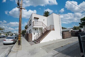 Building Photo - 5610Hoop - L