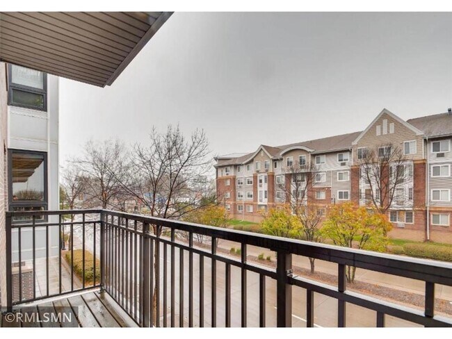 Building Photo - 7600 Lyndale Ave S