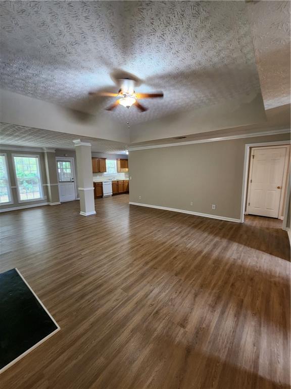 Building Photo - 3205 River Shoals Cove