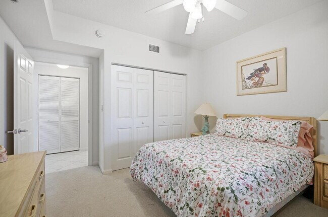 Building Photo - 80 Surfview Dr