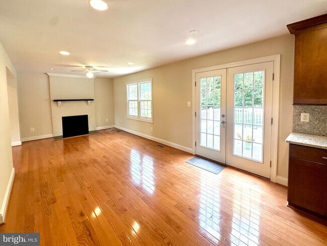 Building Photo - 1213 Forestville Dr