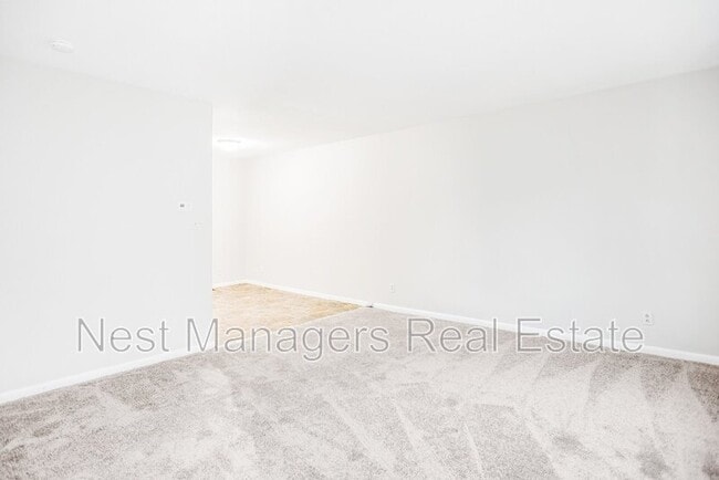 Building Photo - 828 Pilot Ave