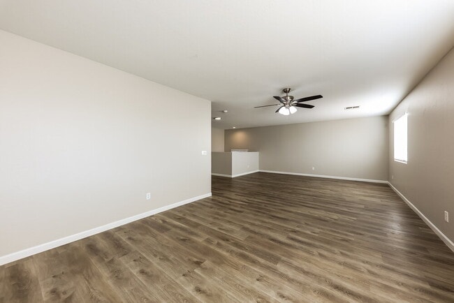 Building Photo - 15995 W Vogel Ave