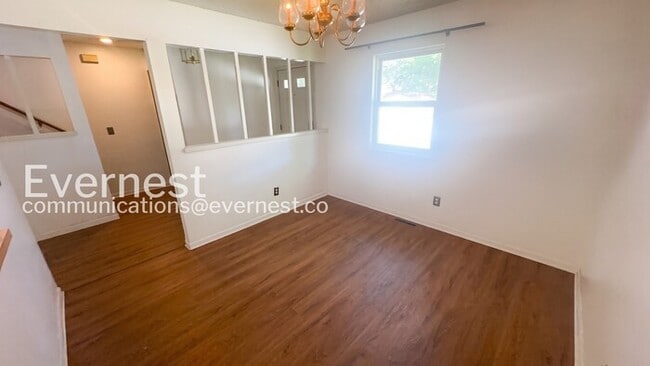 Building Photo - 3 Bed/2.5 Bath Townhome with Fenced Yard / Pets Not Accepted / Vouchers Accepted / Coming Soon!