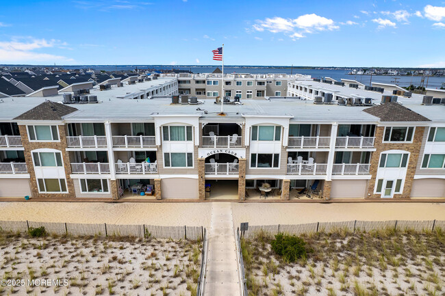 Building Photo - 438 NJ-35
