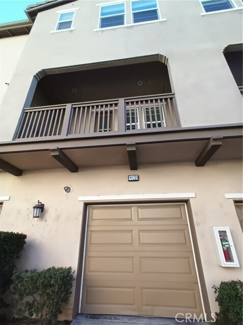 Building Photo - 902 Botanica Ln
