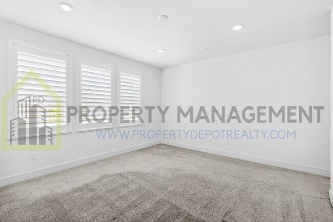 Building Photo - Stunning New 4 Bed / 3 Bath Home | Built i...