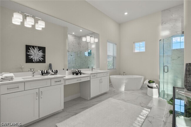 Building Photo - 15429 Turin Dr