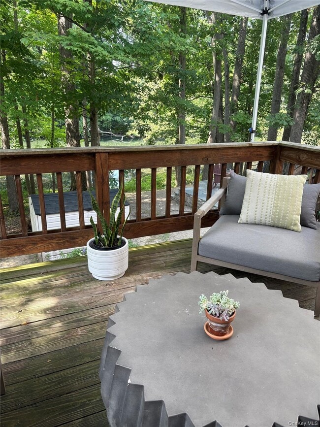 Building Photo - 48 Angela Ct