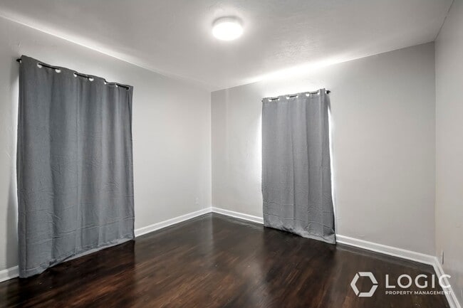 Building Photo - Spacious Home in Ogden!