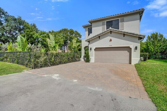 Building Photo - 13145 Addilyn Ct