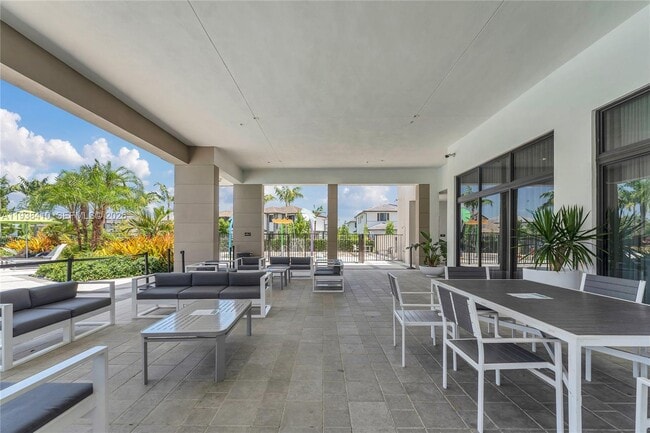 Building Photo - 8279 NW 43rd St