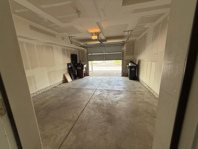 Building Photo - 5422_HOLLY_RIVER_AVE