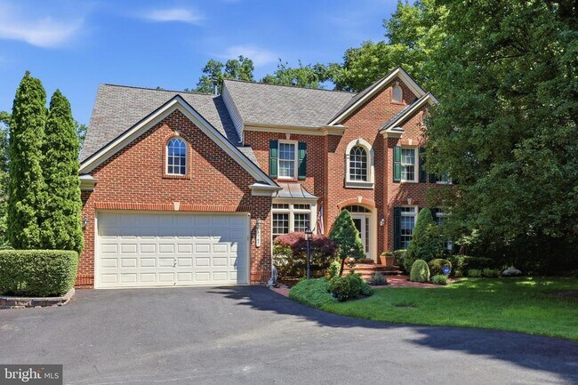 Building Photo - 5767 Bush Hill Dr