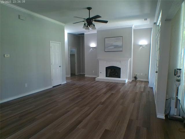 Building Photo - 8102 Luna Dr