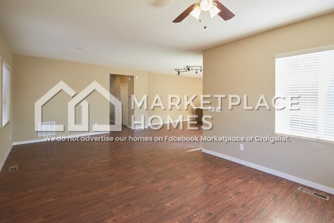 Building Photo - 10711 Truckee Cir