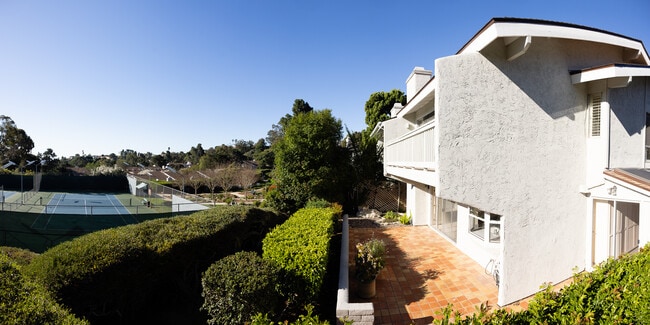 Building Photo - 2274 Caminito Castillo