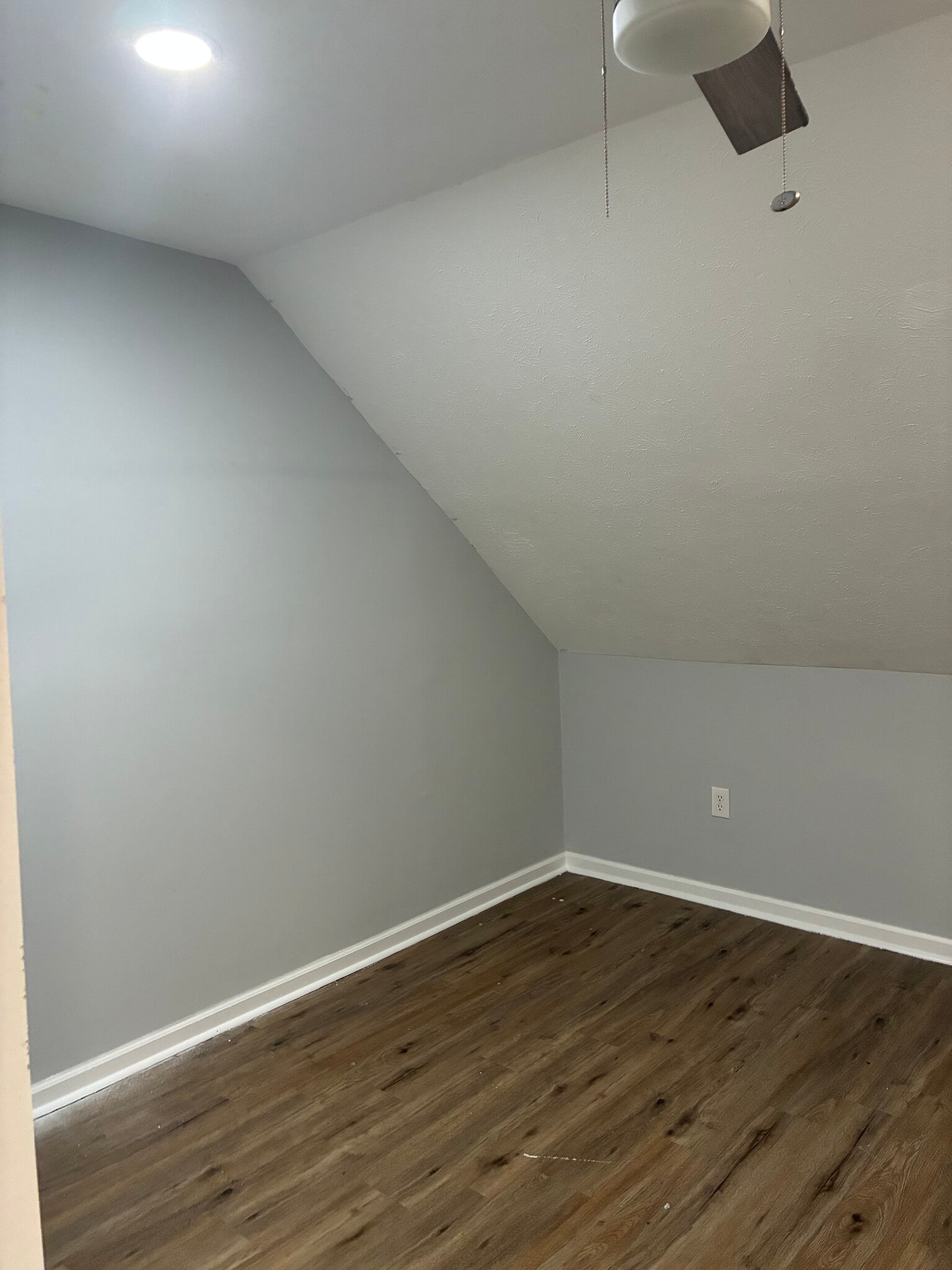 Building Photo - 3829 Northview Dr