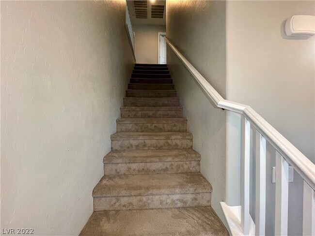 Building Photo - 354 Mezzaforte St