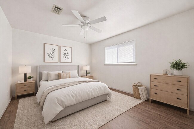 Building Photo - 10503 Ladino Rd