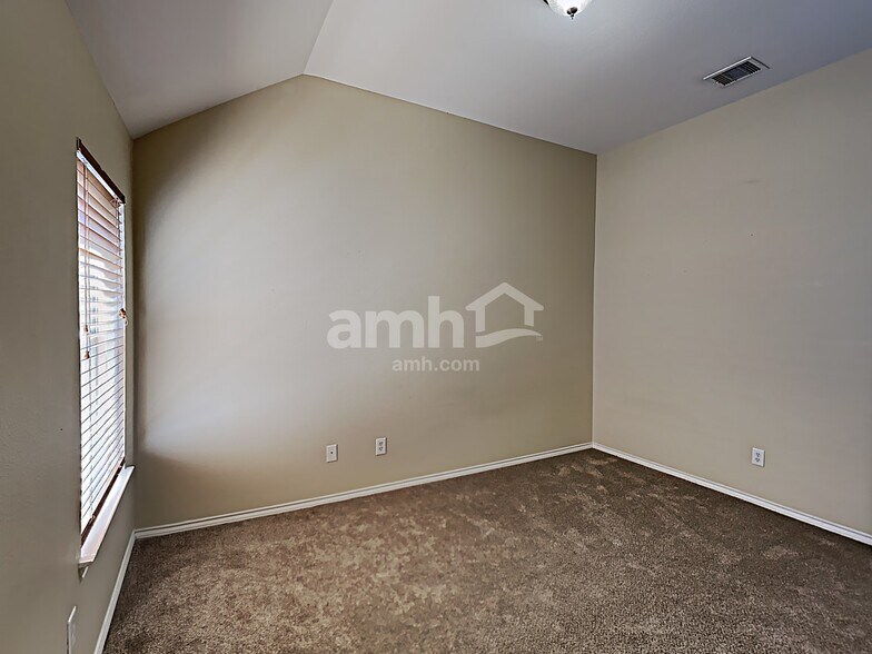 Building Photo - 16219 Lavender Creek Ct