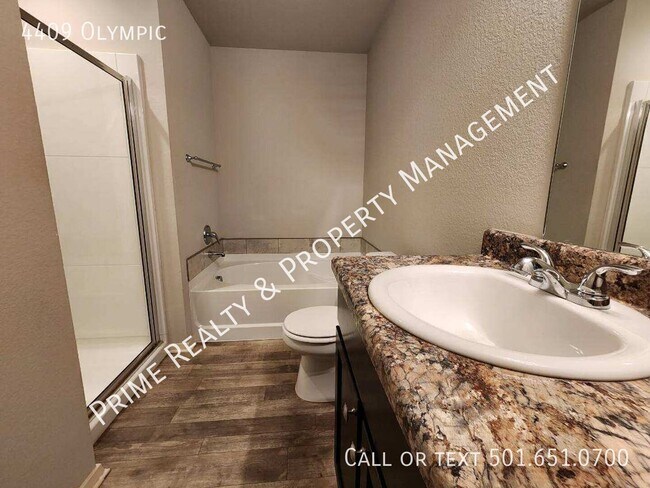 Building Photo - 4409 Olympic-