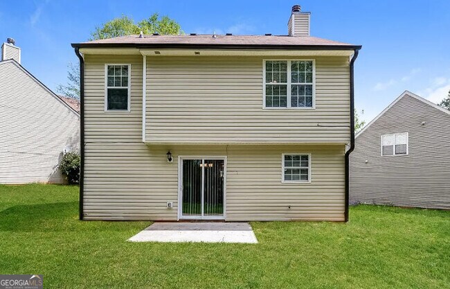 Building Photo - 4247 Chestnut Lake Ave