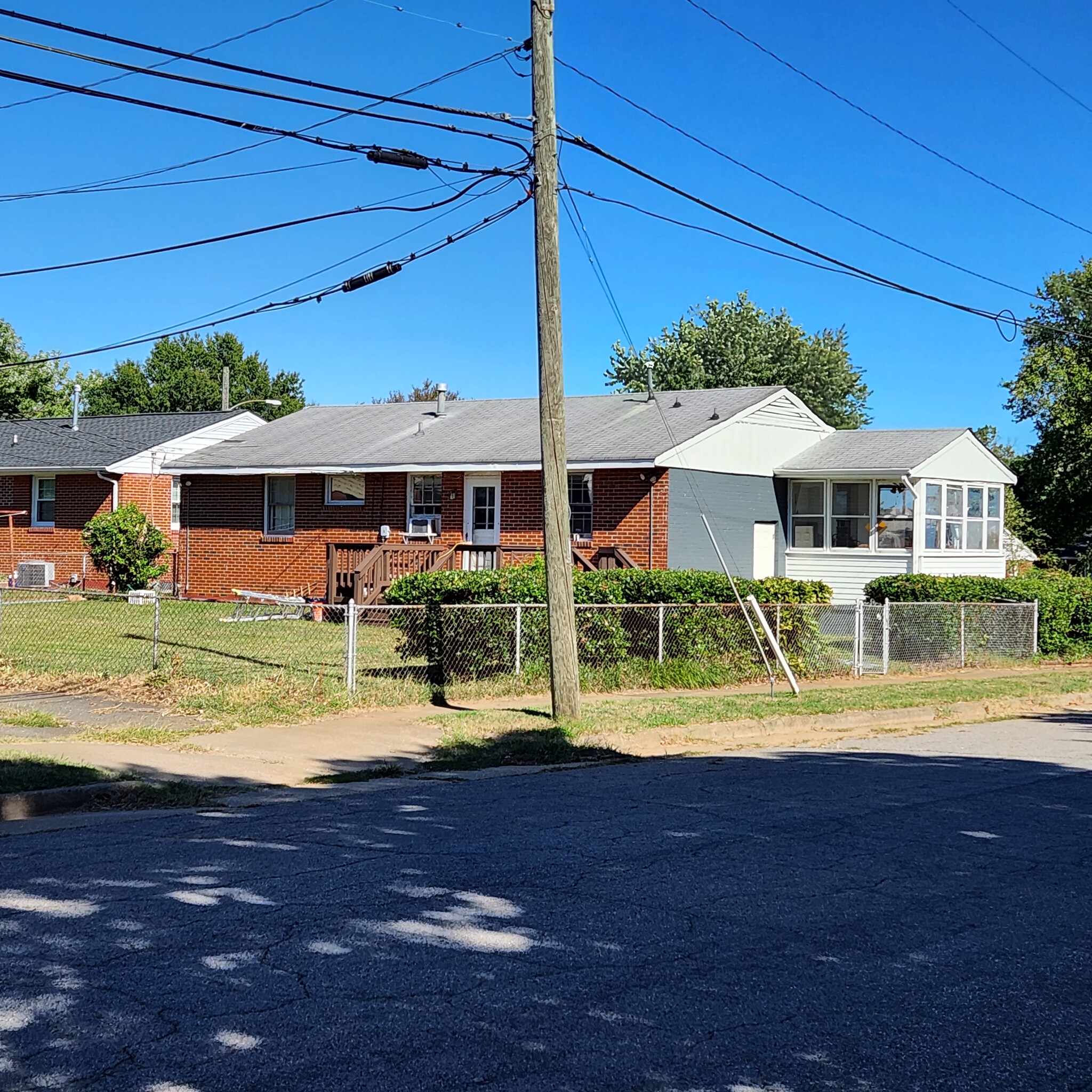 Building Photo - 1204 Greenville Ave