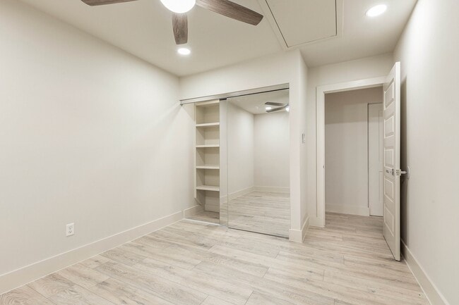 Building Photo - 1310 E Red Cedar Cir