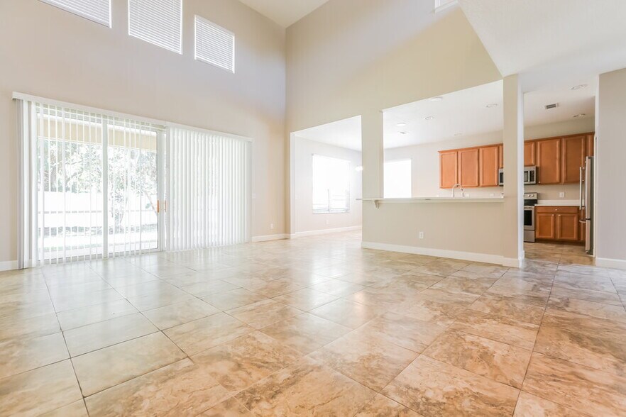 Building Photo - 6126 39th Ct E