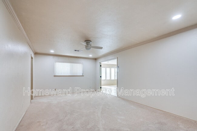 Building Photo - 1525 Cripple Creek Dr