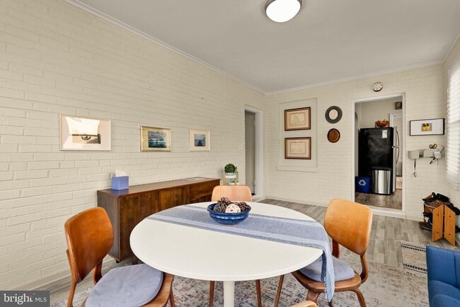 Building Photo - 6403 40th Ave